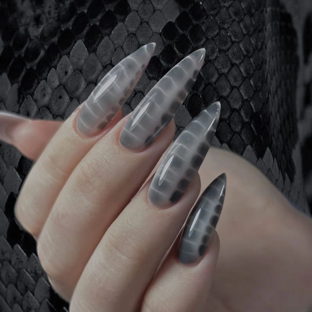 Зміїний манікюр, snake skin nails 