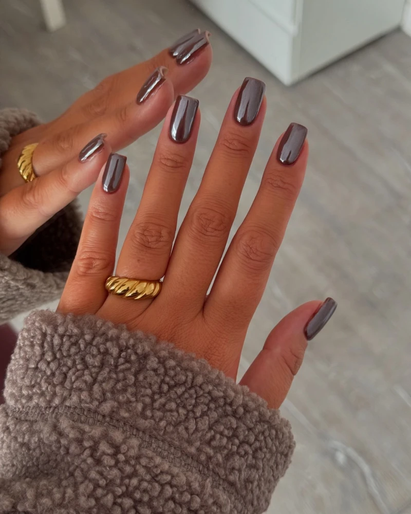 Chocolate glazed nails, chocolate chrome 