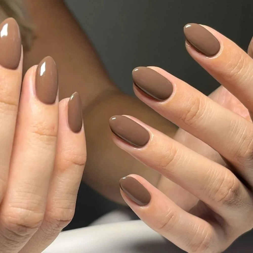 Mocha mousse nails, mocha mousse