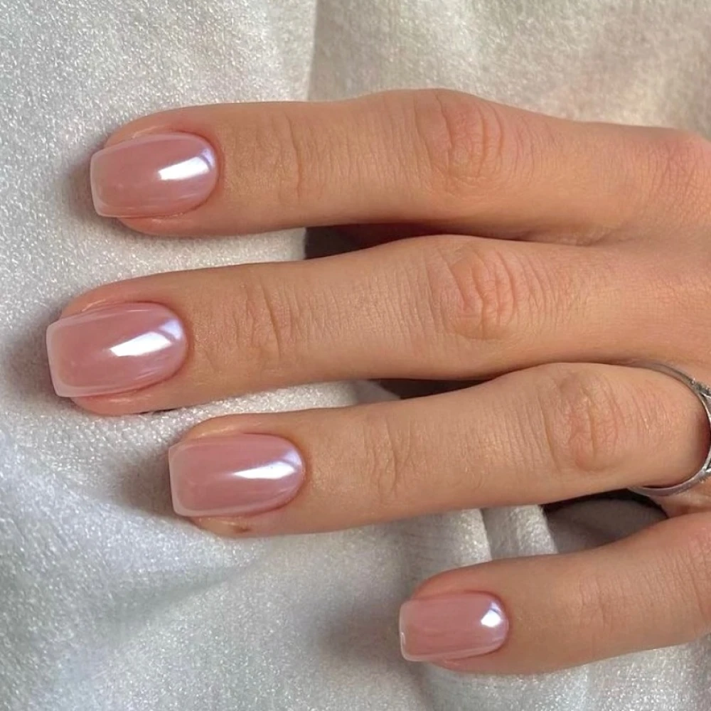 clean girl nails, нюдовий манікюр