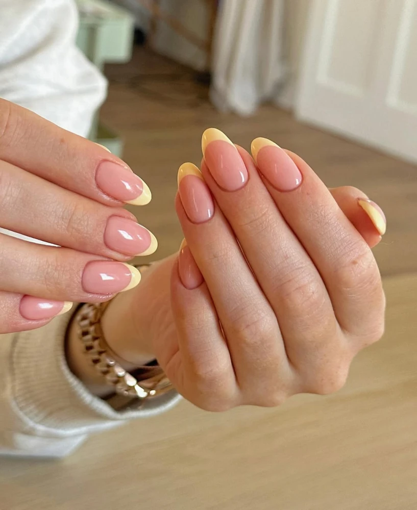 Френч, butter yellow 