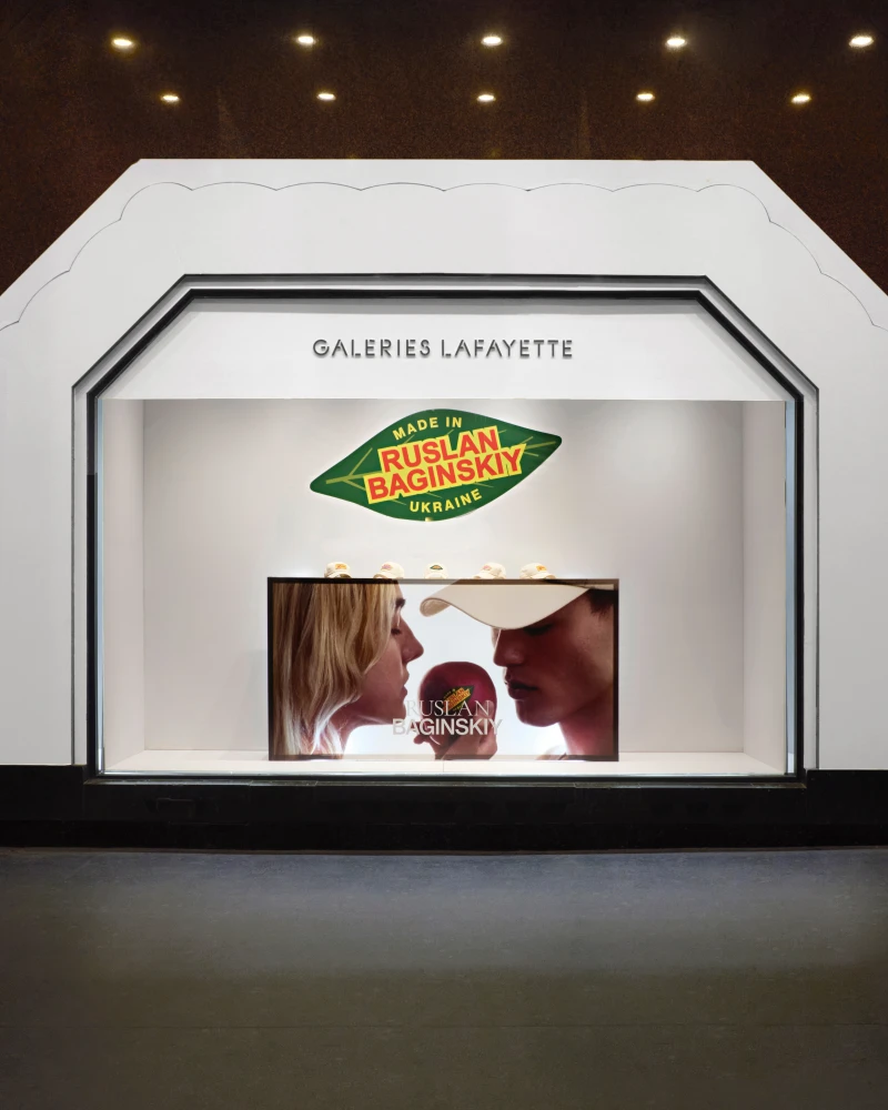 Вітрини Ruslan Baginskiy у Galeries Lafayette