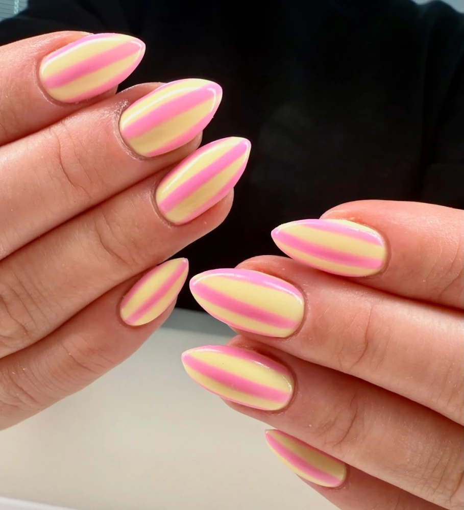 Beach towel nails 