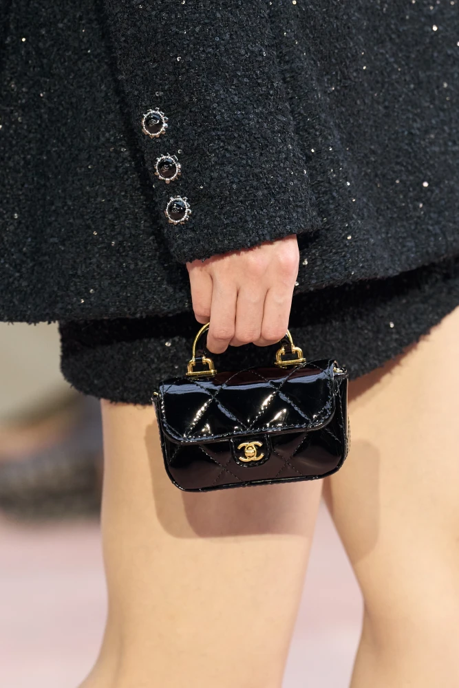 Трендова мінісумка Chanel