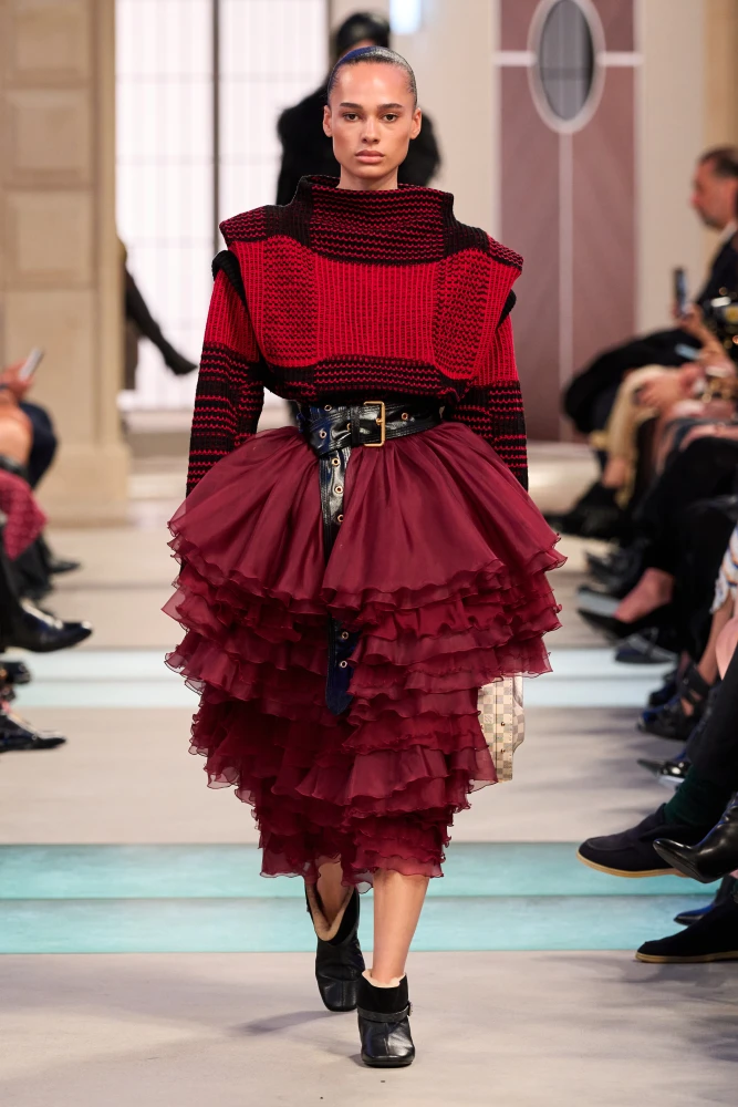 Об'ємна осіння спідниця Louis Vuitton