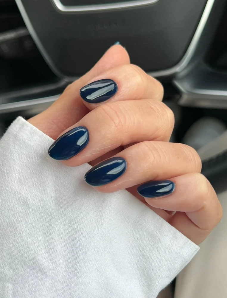 Blue mushroom nails 