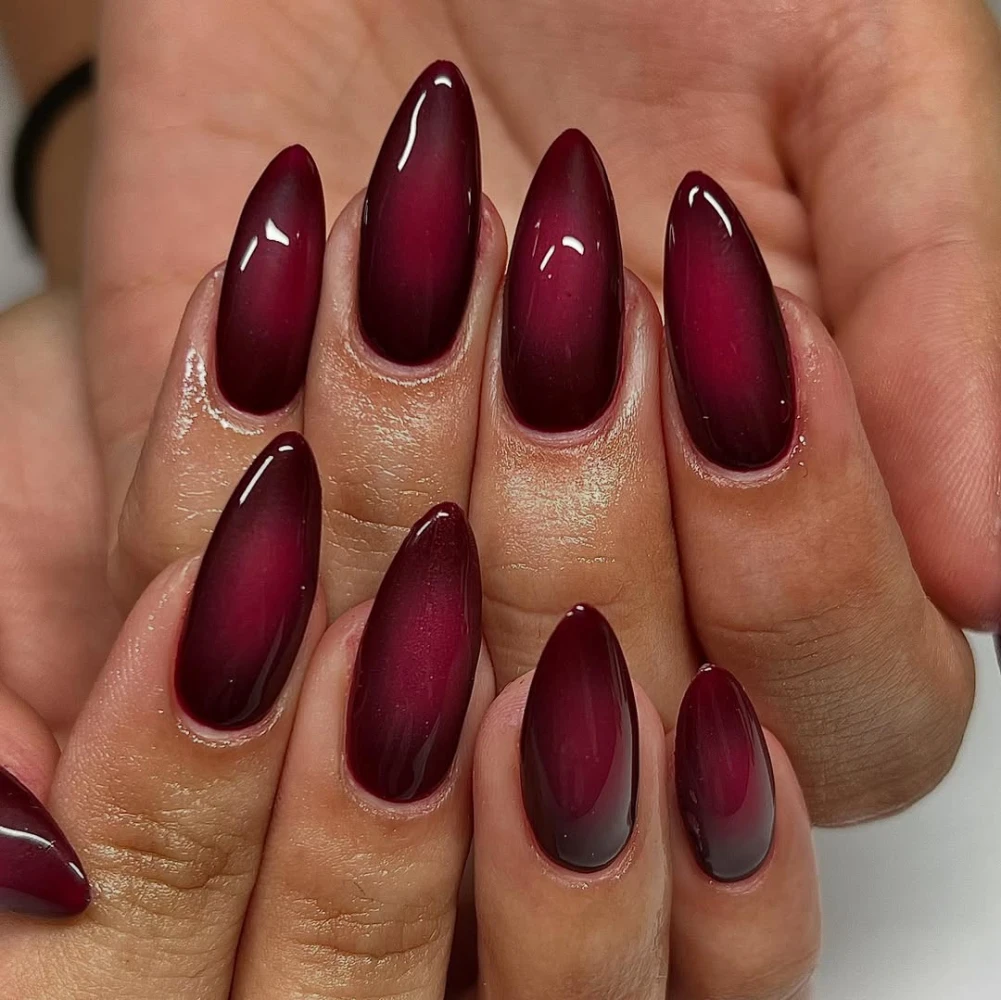 Aura nails 