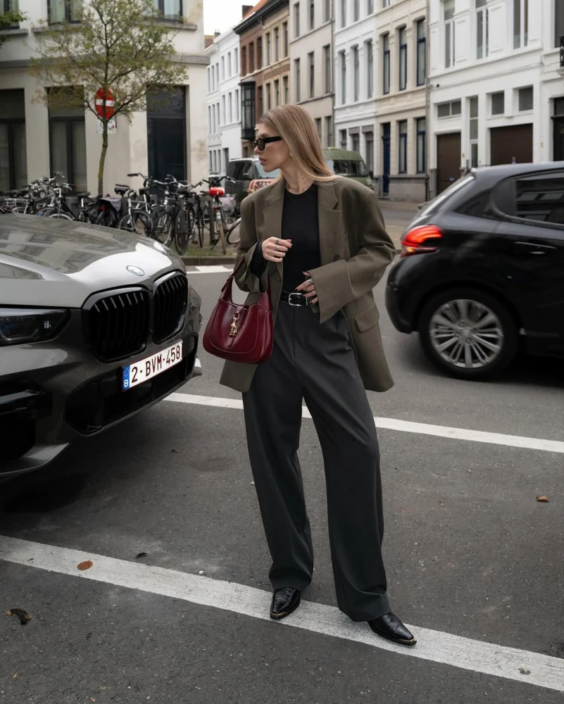 Стильний діловий лук