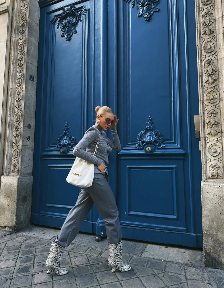 Взуття з анімалістичним принтом