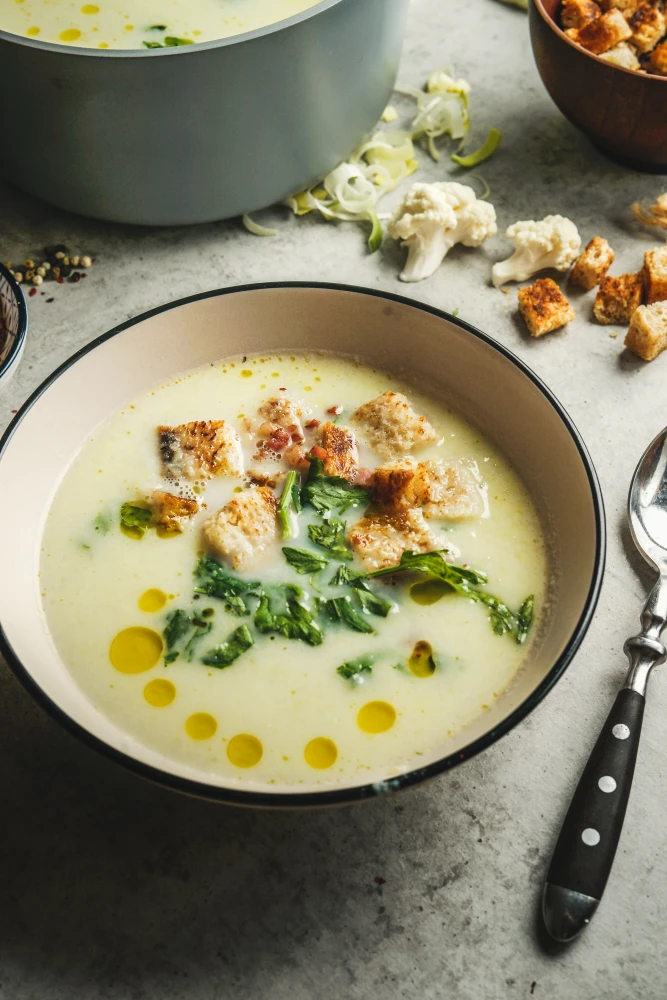 Крем-суп із цвітної капусти: рецепт для обіду