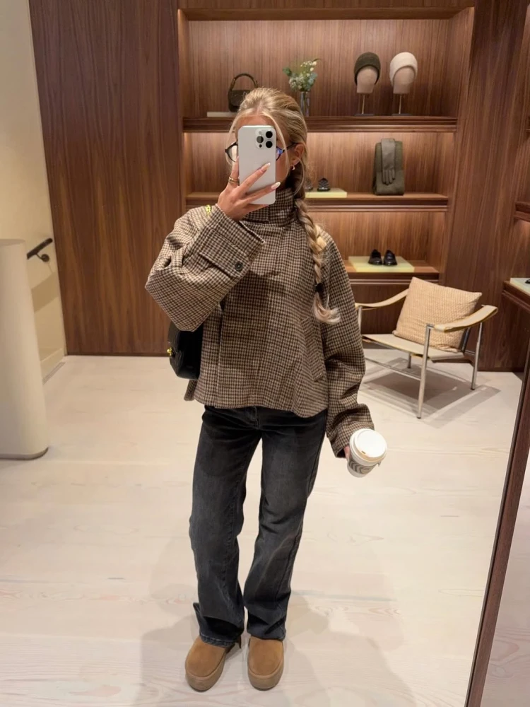 Угги із джинсами лук