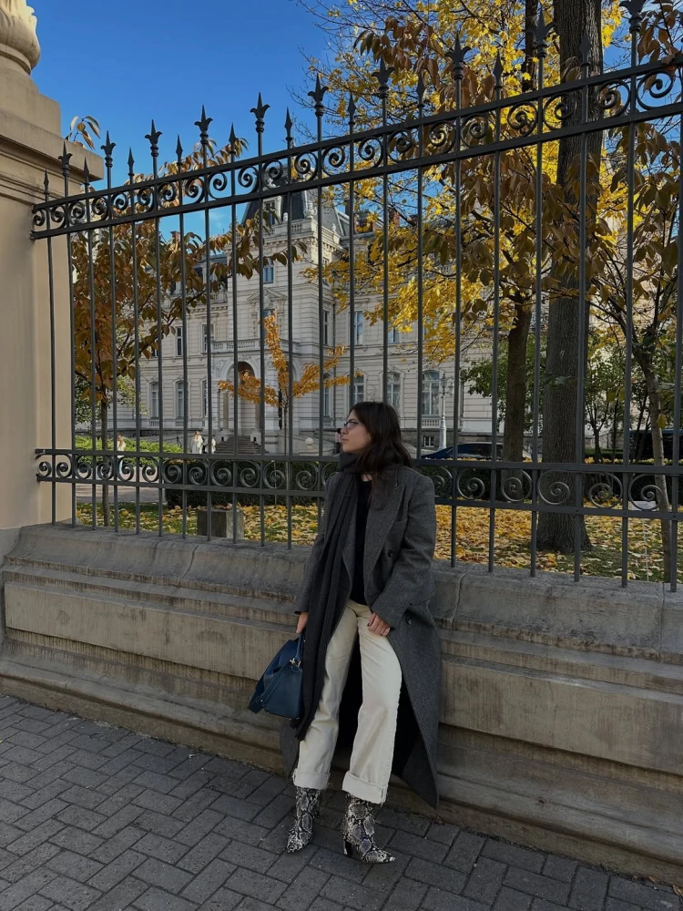 Стилізація джинсів та чобітків