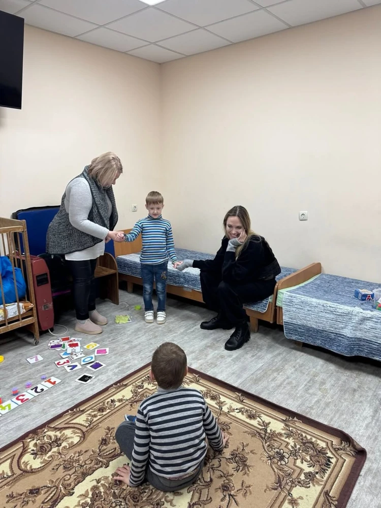 Анджеліна Джолі відвідала Херсон і Миколаїв: фото