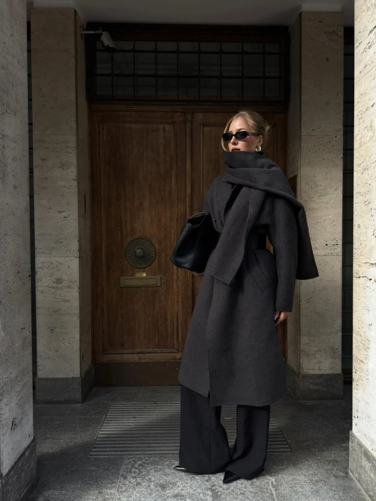 Стильне пальто на зиму