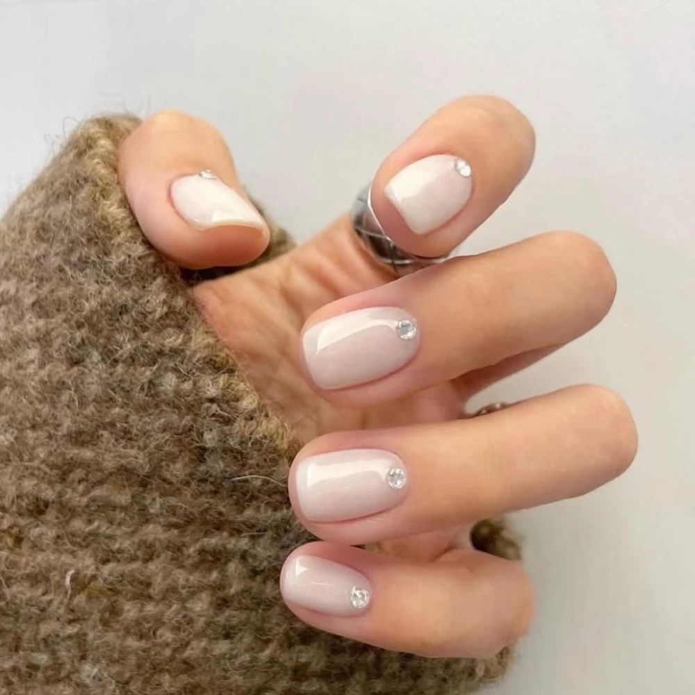 Манікюр із кристалами 