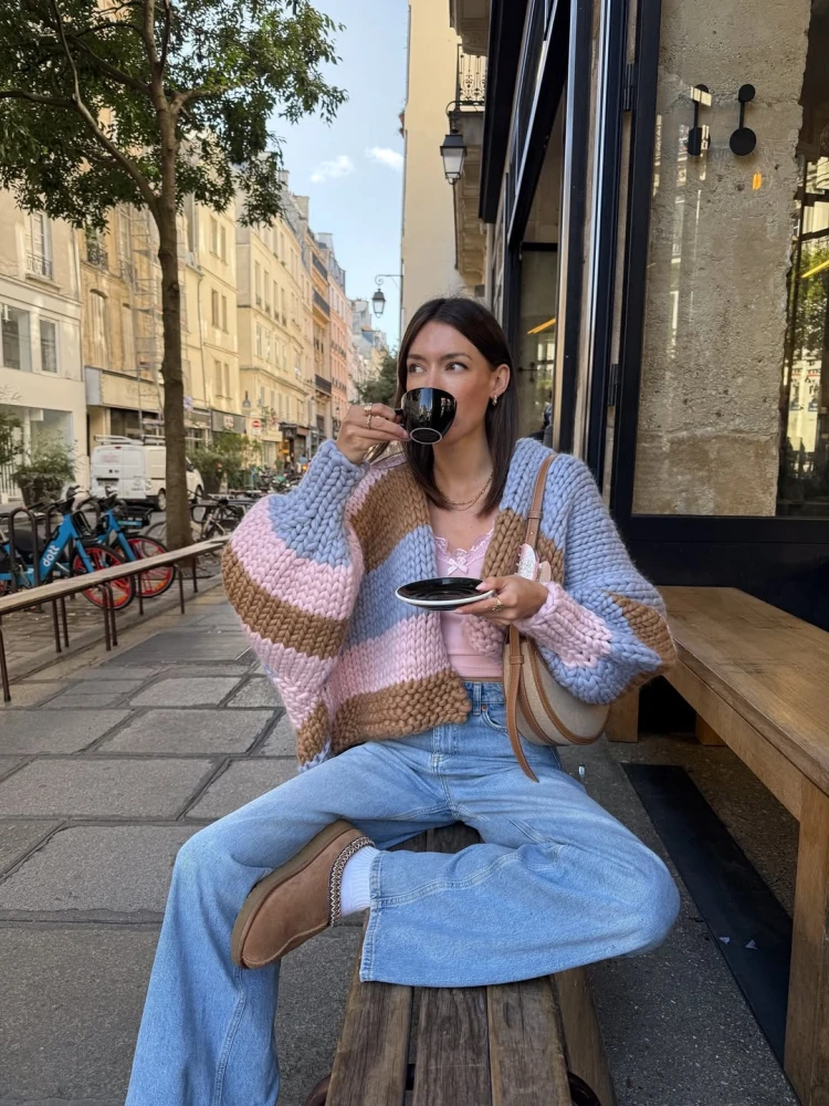 Стилізація об'ємних кардиганів