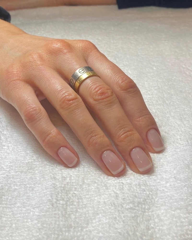 трендовий французький манікюр 2026