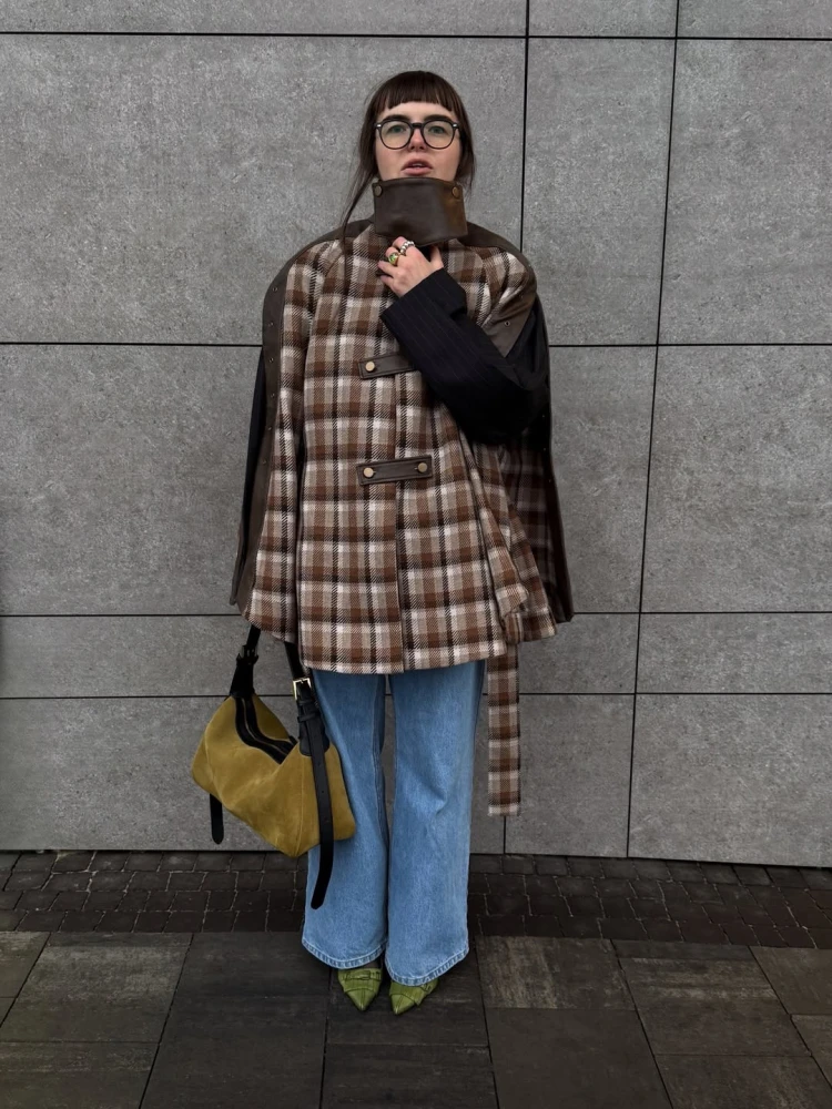 Як носити пальто-кейп