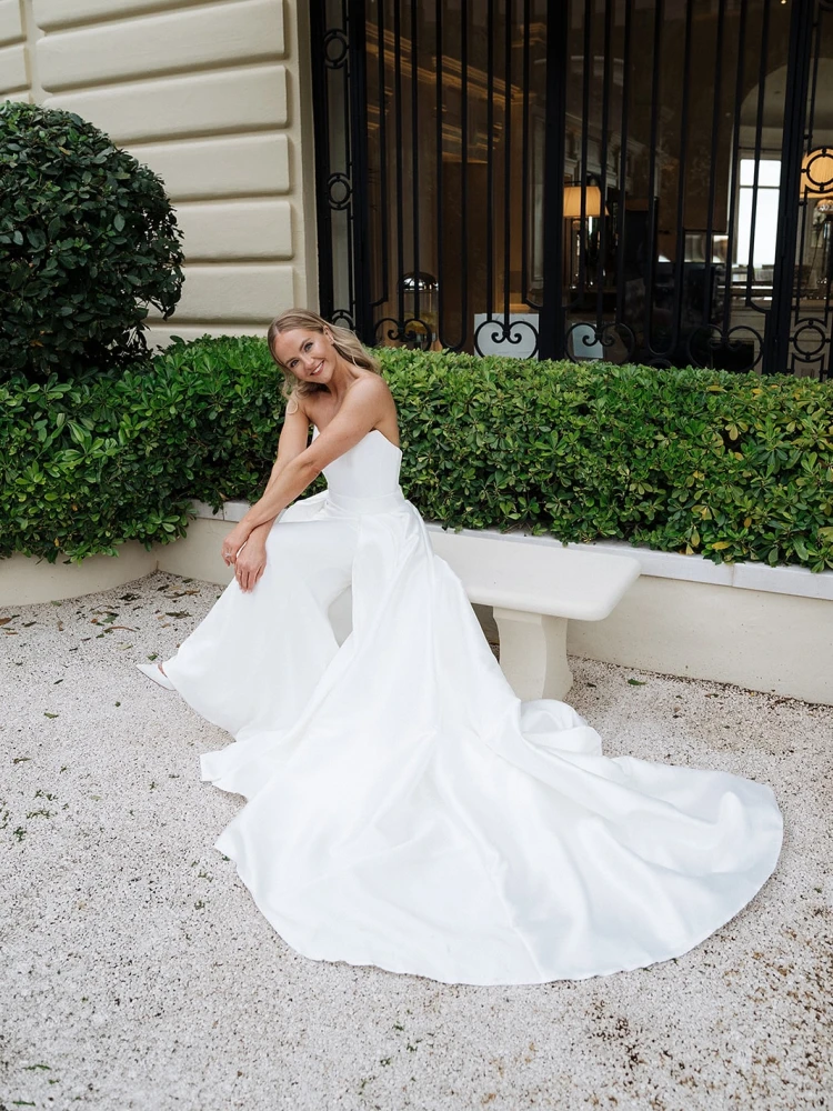Елегантні весільні сукні