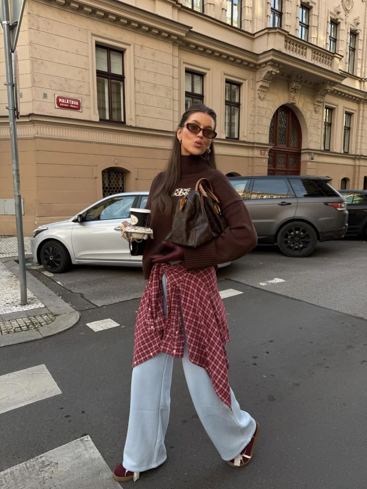 Стильні зимові луки модниць