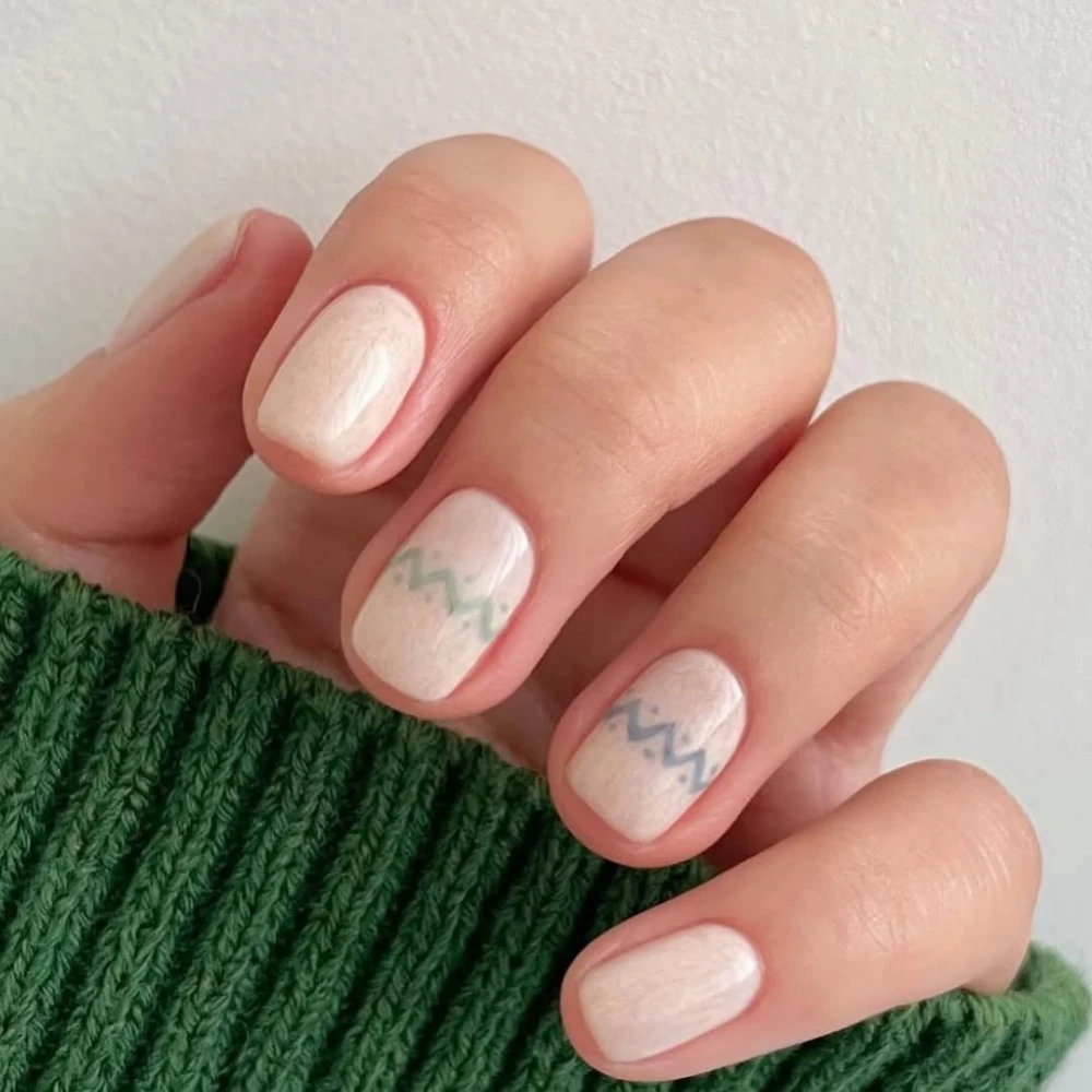 Трендовий зимовий манікюр 