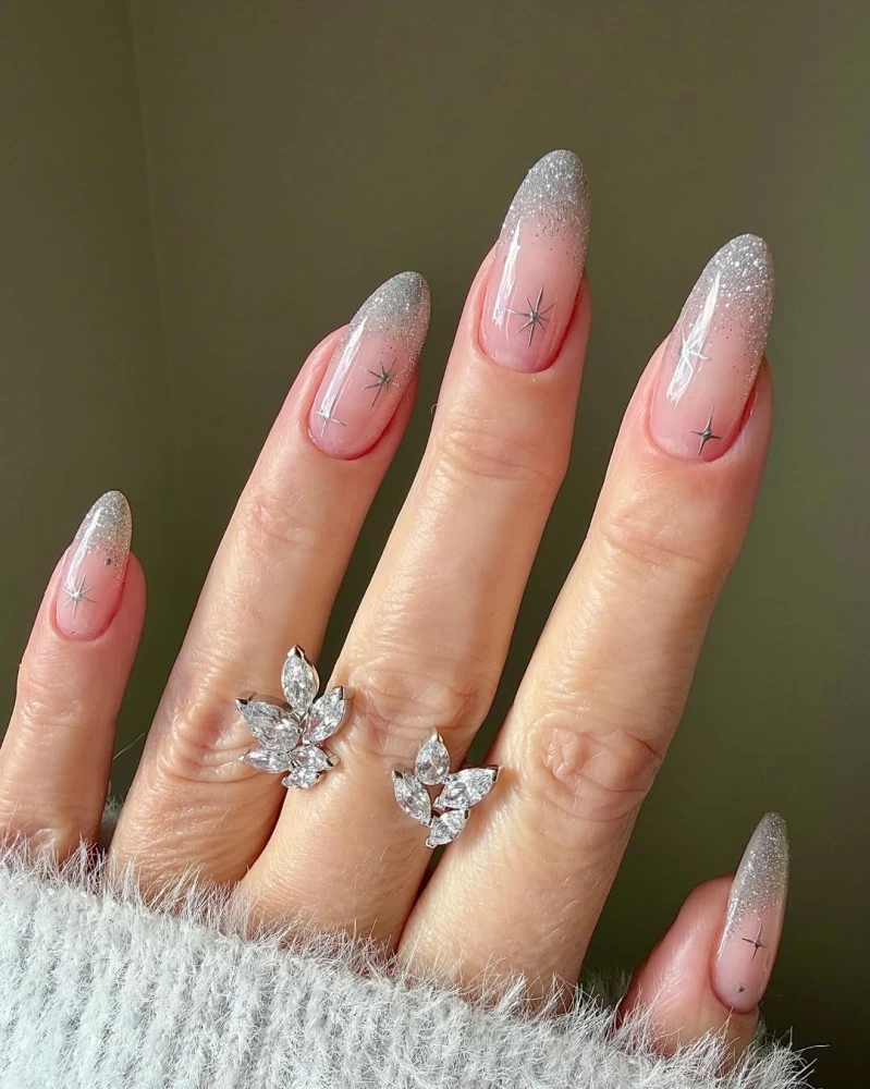 Трендовий зимовий манікюр 
