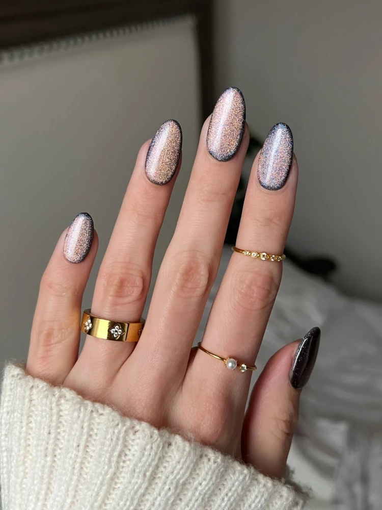 Трендовий зимовий манікюр 