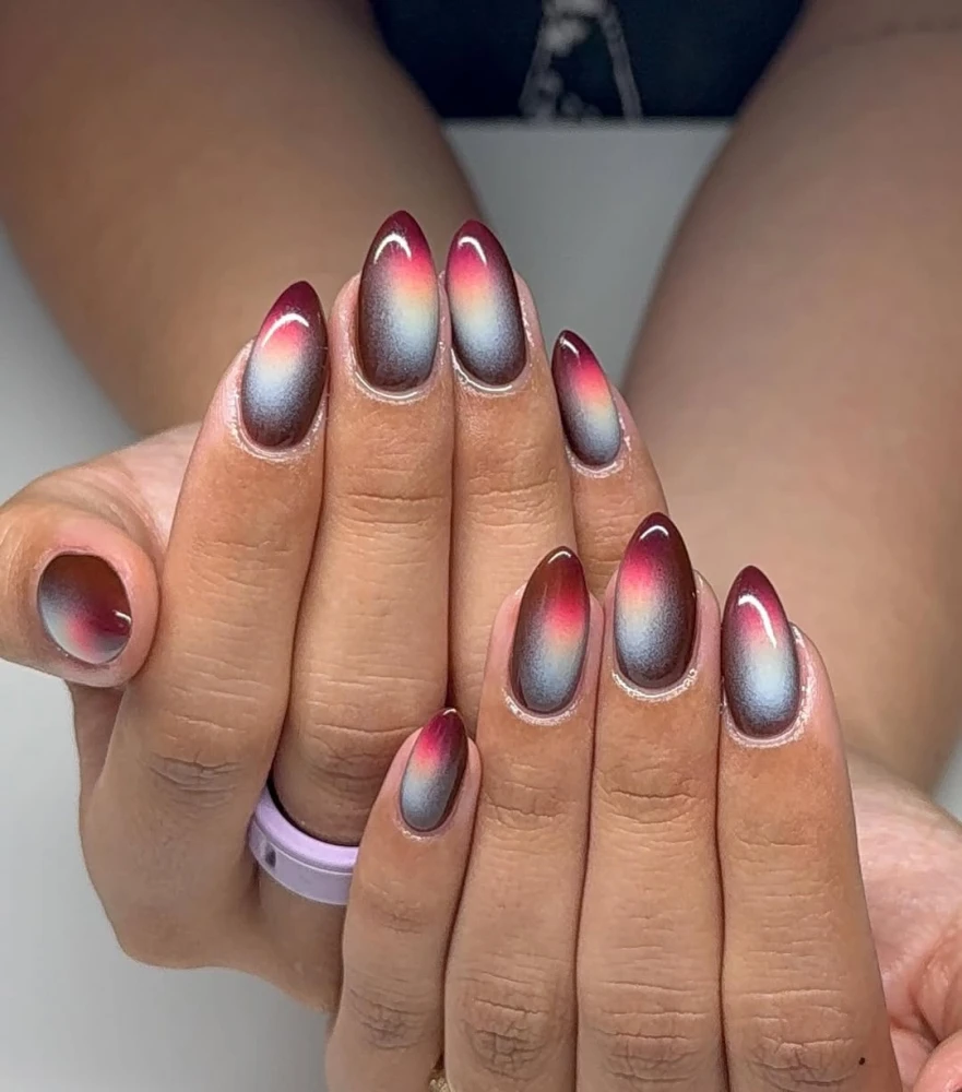 Aura nails