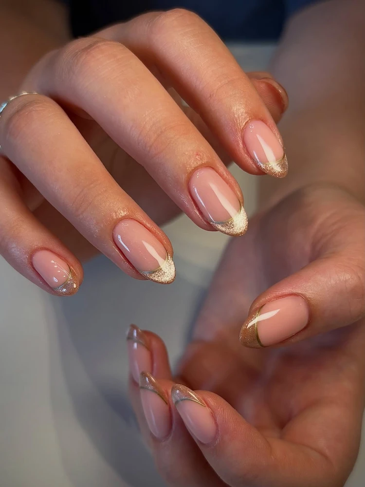 Оригінальний французький манікюр