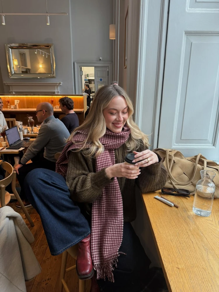 Як модно носити зимові чоботи