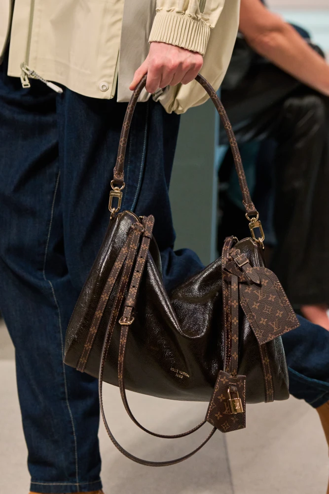 Трендові кольори сумок