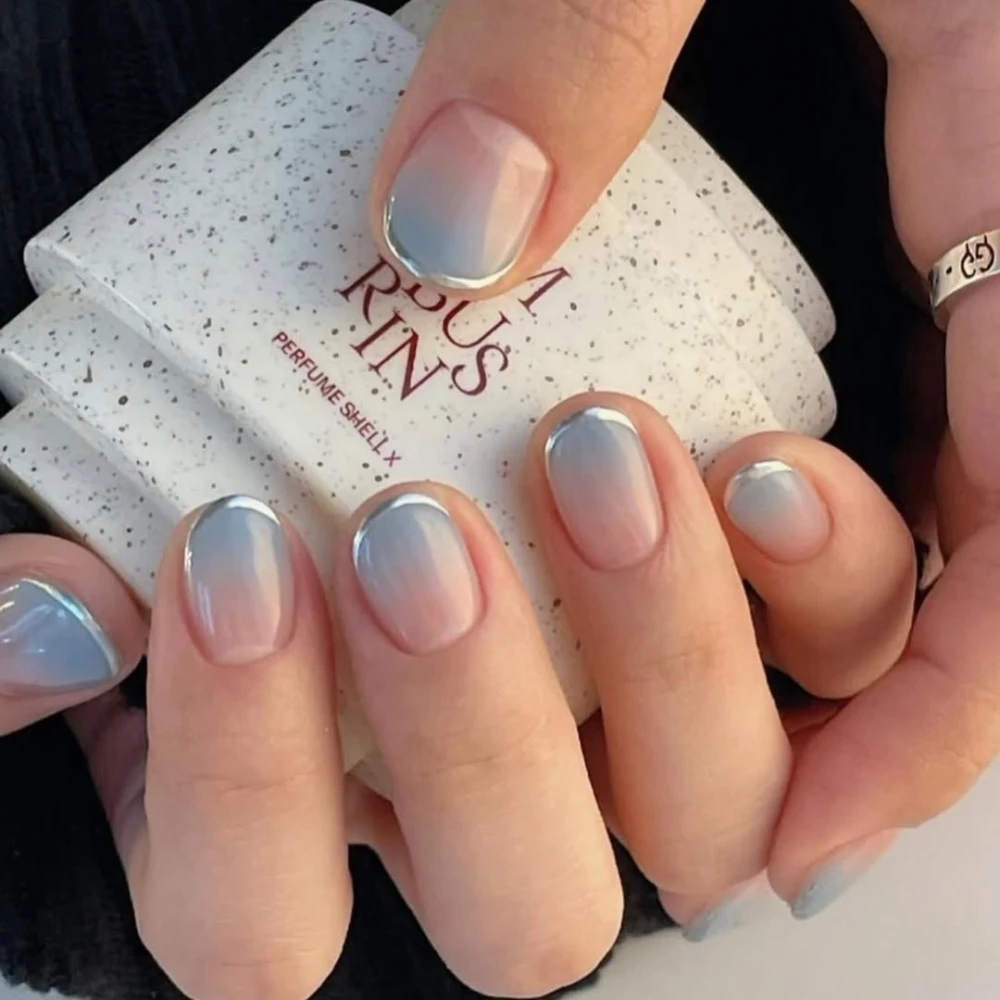 Манікюр омбре 