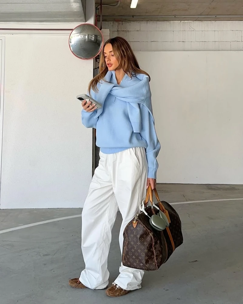 Як носити коричневі кросівки 2026