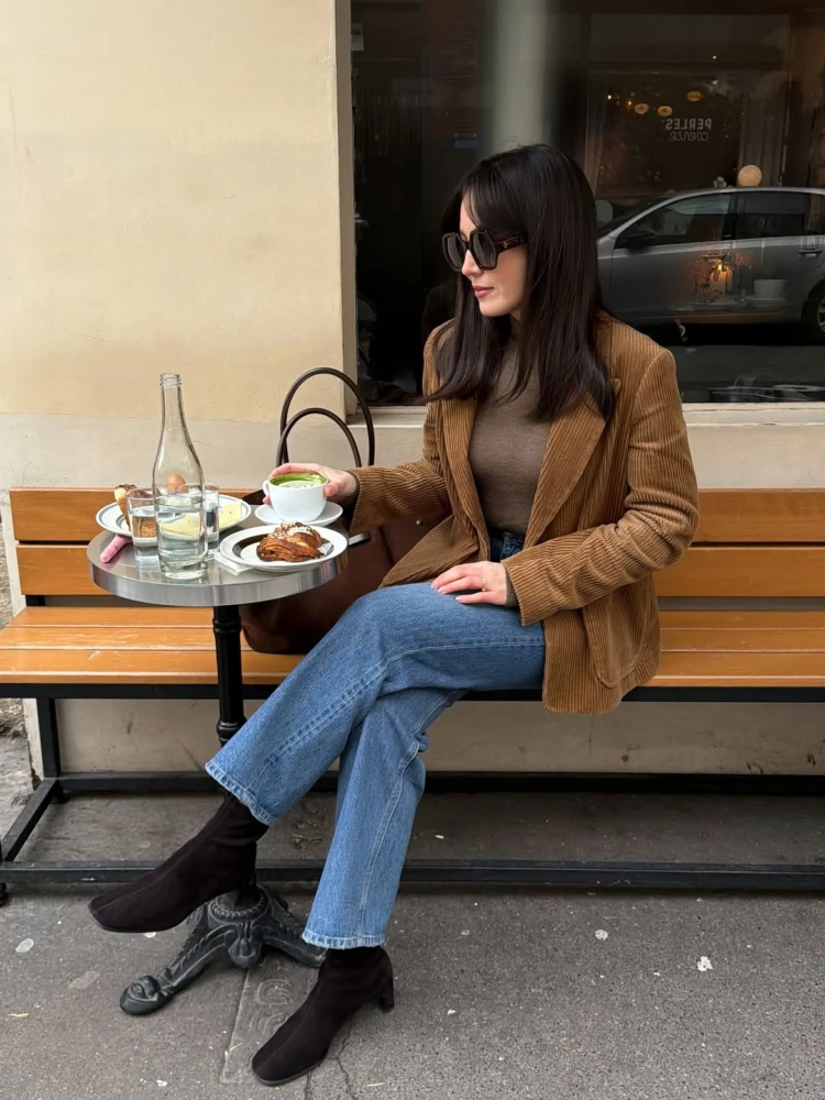 З чим носити трендові джинси