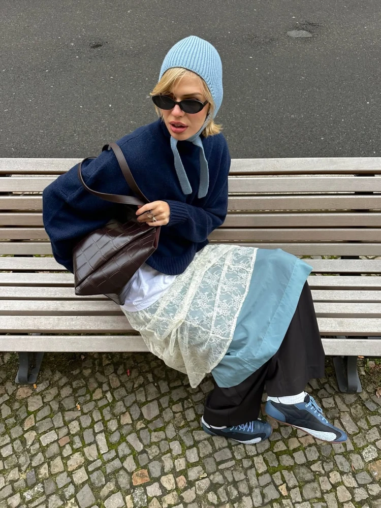 Колір pageant blue в моді