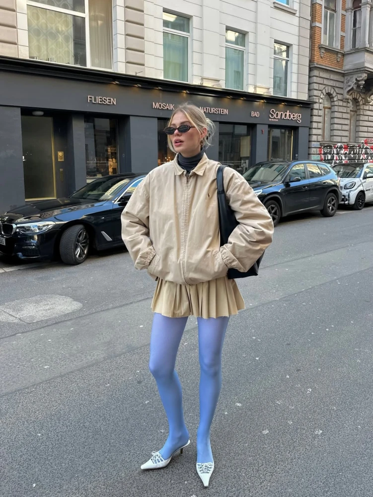 Трендові кольорові колготки