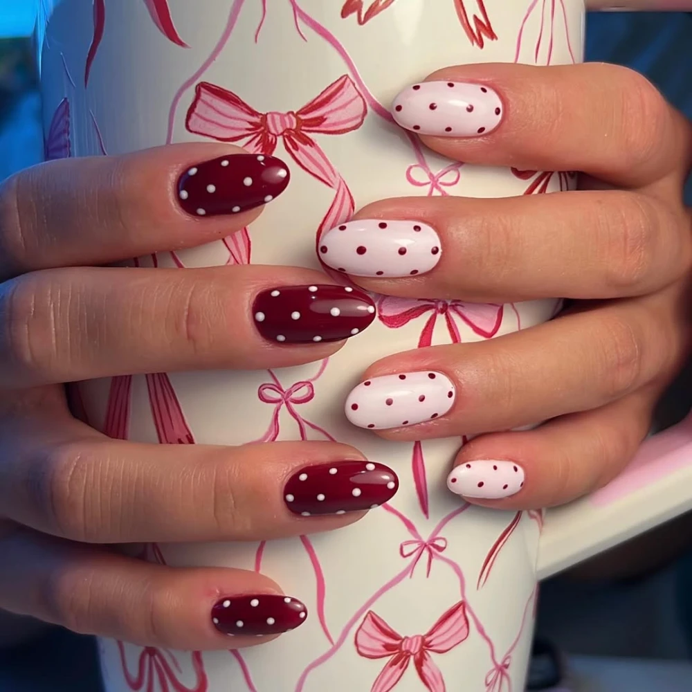 Манікюр на 14 лютого