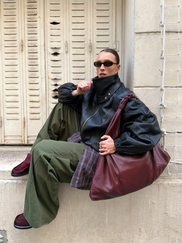 Трендові великі сумки