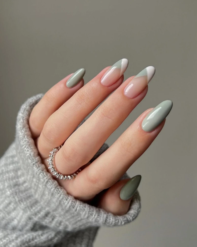 Sage nails