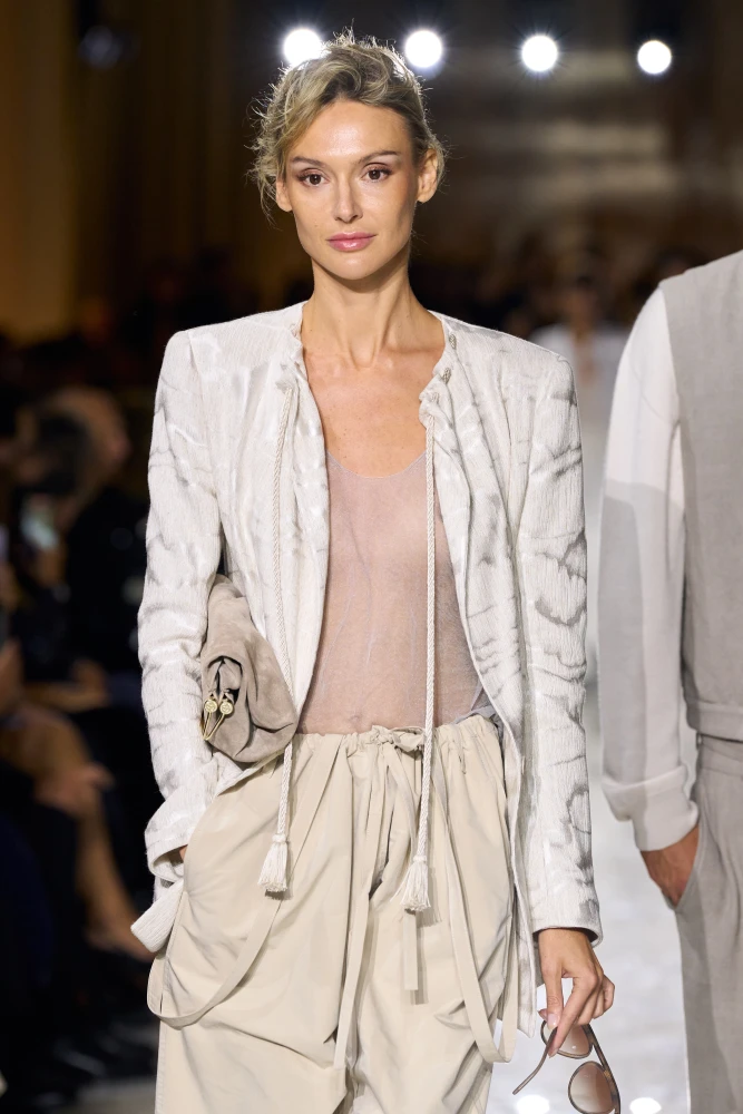 Модний весняний одяг