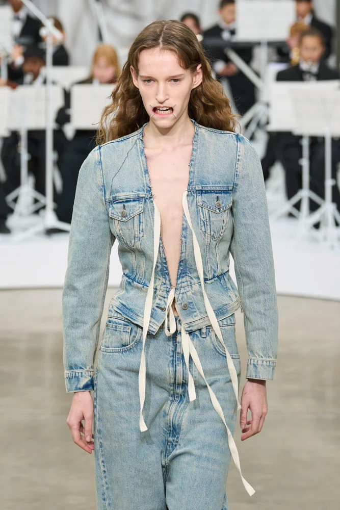 Трендові джинсові жакети