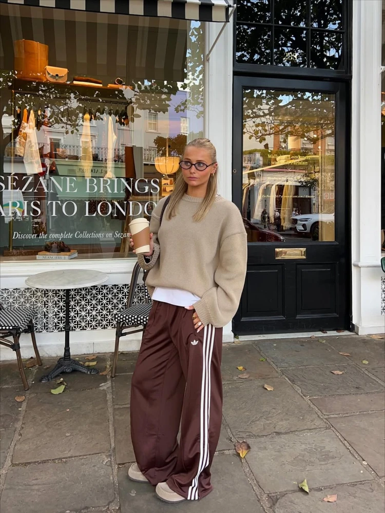 Як стилізувати штани навесні