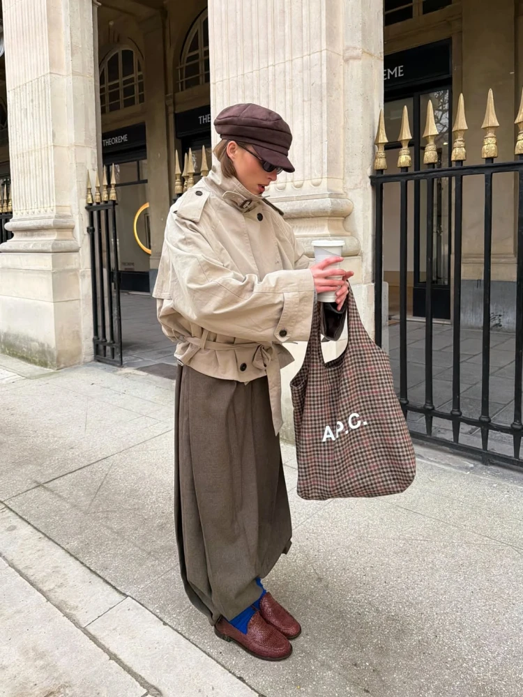 Стильні короткі тренчі