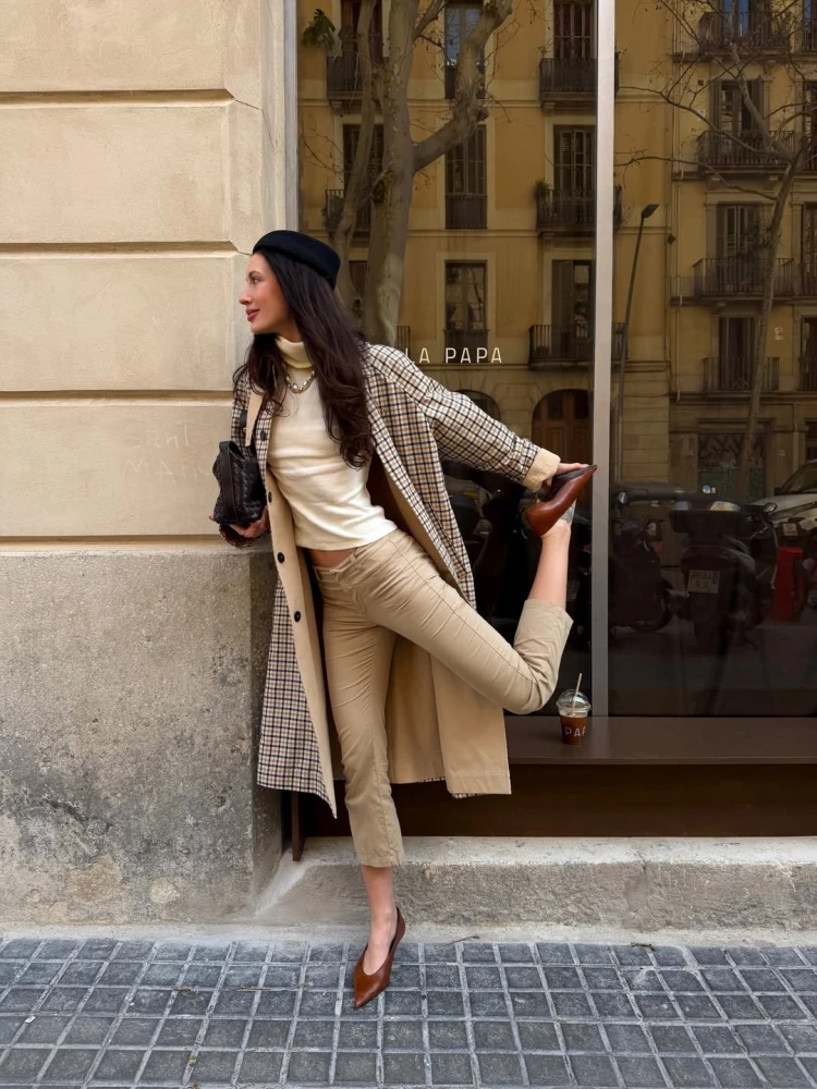 Стильні луки з тренчами