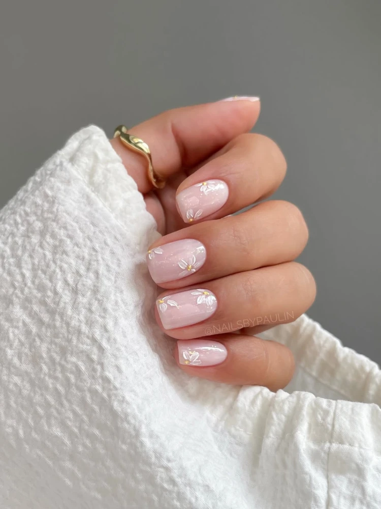 Квітковий манікюр