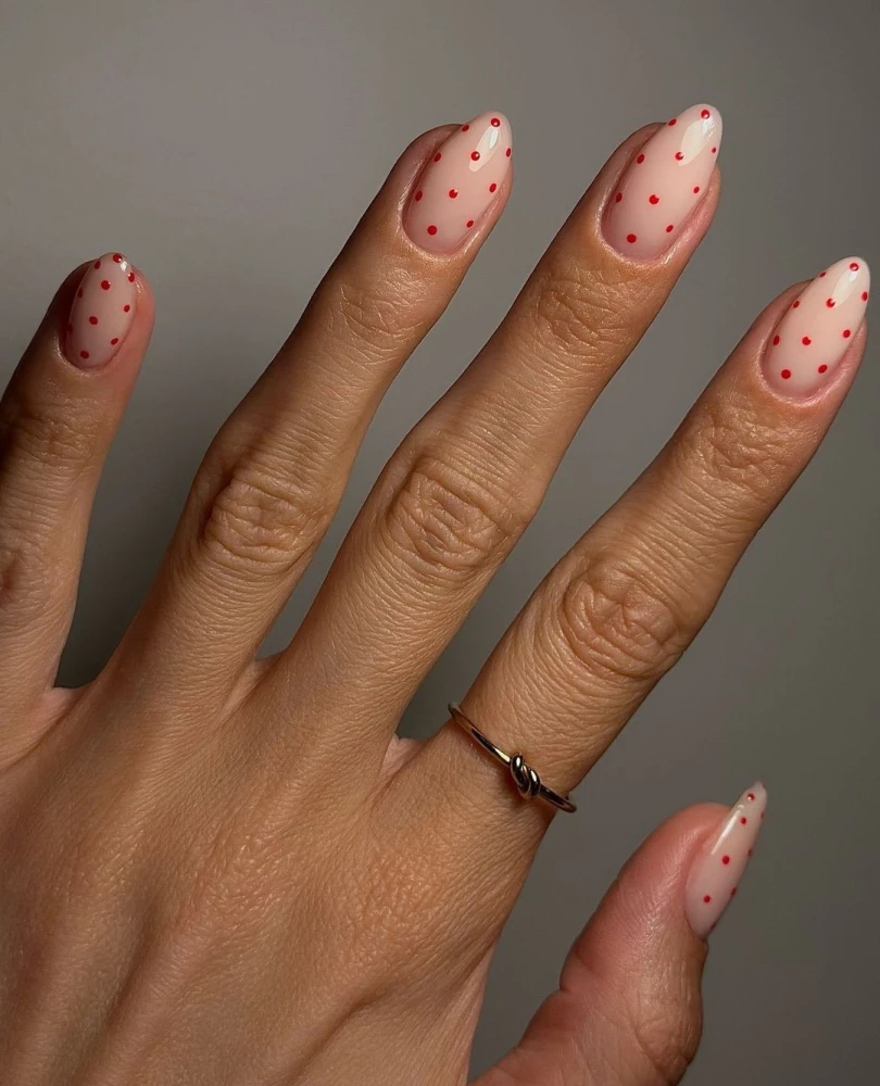 Трендовий манікюр весни 2026