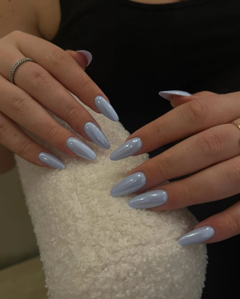 Хромовий манікюр 