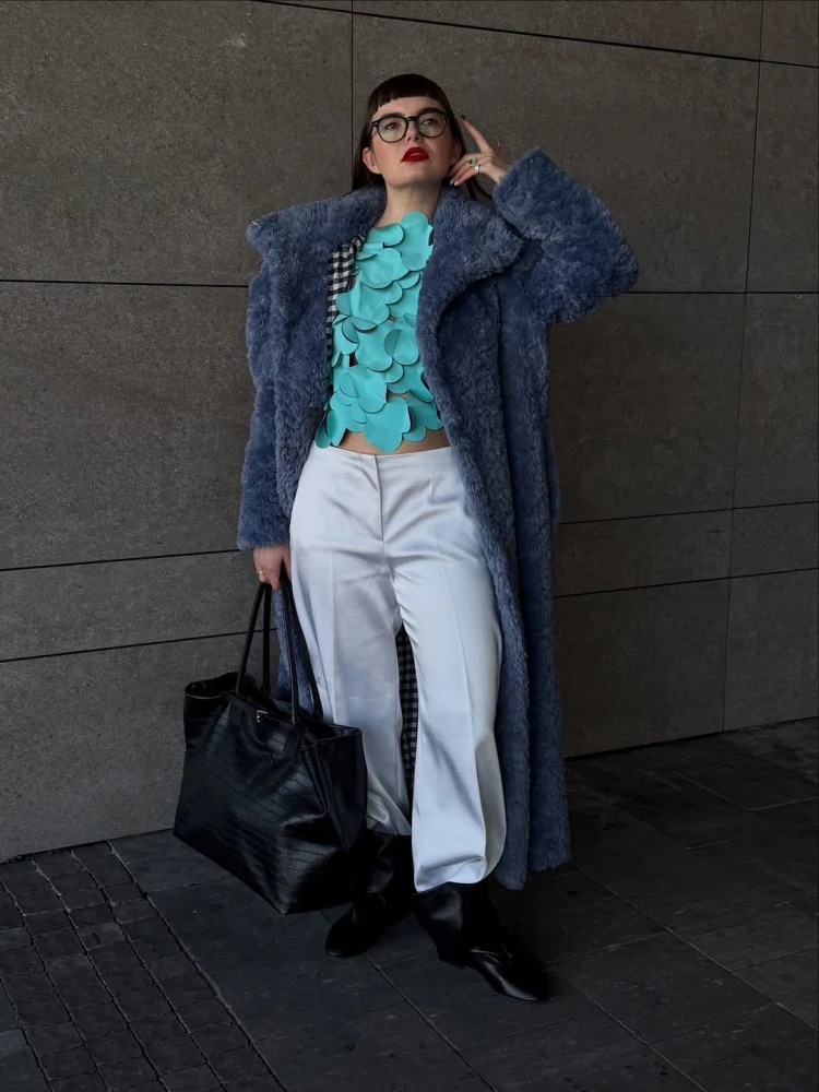 Бірюзовий колір у моді