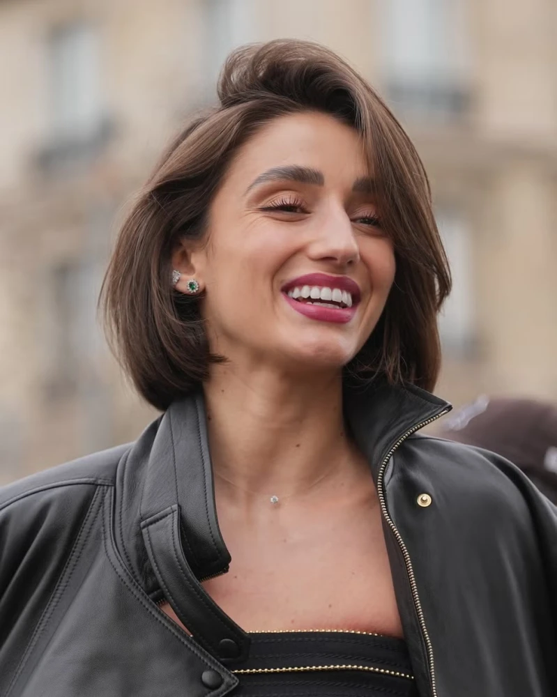 Трендова коротка стрижка 2026