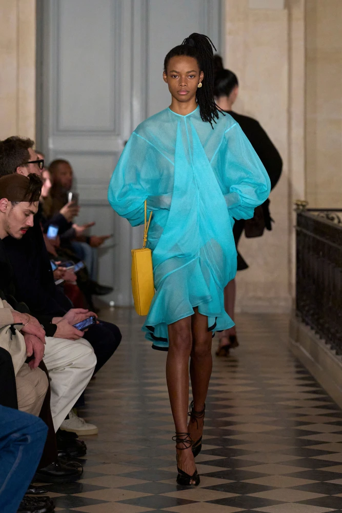 Бірюзовий колір тренд